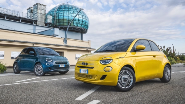 Новый бензиновый Fiat 500 выходит на рынок