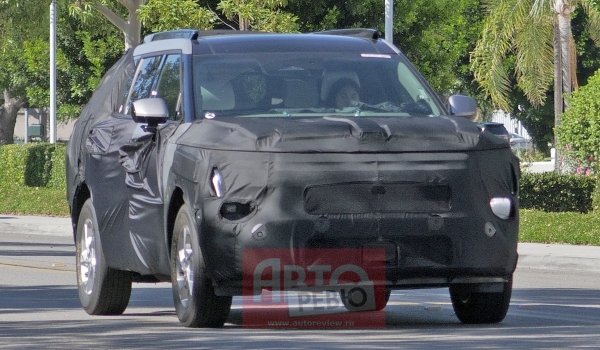 Новый кроссовер Hyundai Tucson вышел на испытания