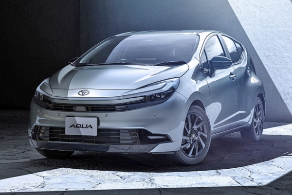 Представлен обновленный хэтчбек Toyota Aqua Представлен обновленный хэтчбек Toyota Aqua