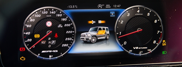 Сравниваем Mercedes-AMG G 63 и Range Rover Sport SVR Сравниваем Mercedes-AMG G 63 и Range Rover Sport SVR