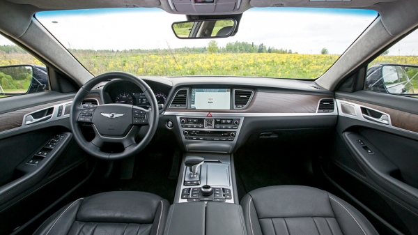 Пересаживаемся из&nbsp;дорогого седана Genesis&nbsp;G80 в&nbsp;Kia К900