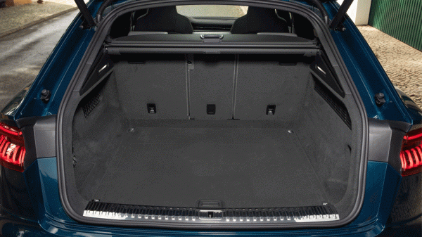 Мечтаем о&nbsp;дизеле за&nbsp;рулём кроссовера Audi&nbsp;Q8&nbsp;55 TFSI