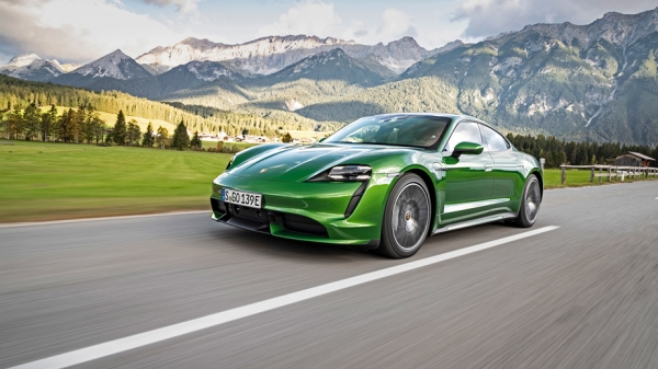 Разряжаем 800-вольтовые седаны Porsche Taycan Разряжаем 800-вольтовые седаны Porsche Taycan