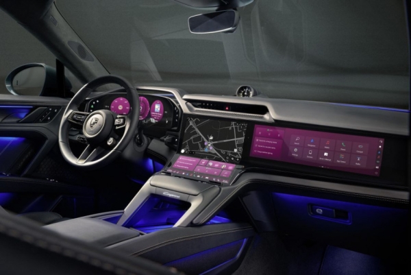 Показан салон электрического кроссовера Porsche Cayenne Показан салон электрического кроссовера Porsche Cayenne