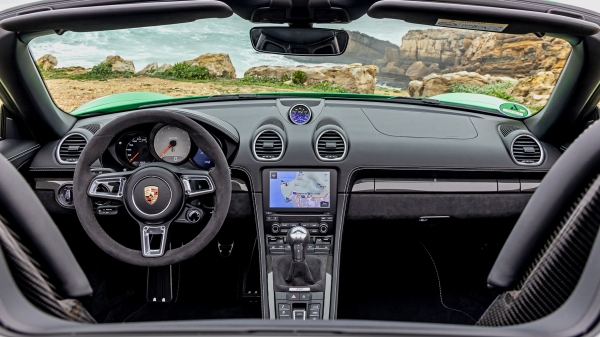 Возвращаем недостающие цилиндры Porsche&nbsp;718 GTS 4.0