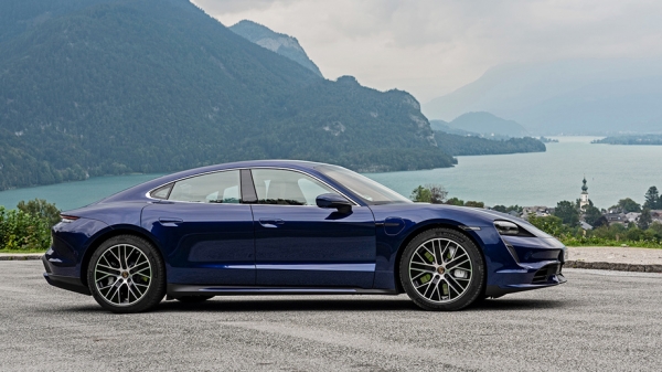 Разряжаем 800-вольтовые седаны Porsche Taycan Разряжаем 800-вольтовые седаны Porsche Taycan