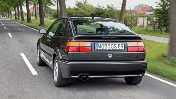 Врываемся в прошлое на классических Фольксвагенах Врываемся в прошлое на классических Фольксвагенах