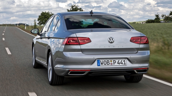 Находим GTE звездой обновлённого семейства Volkswagen Passat