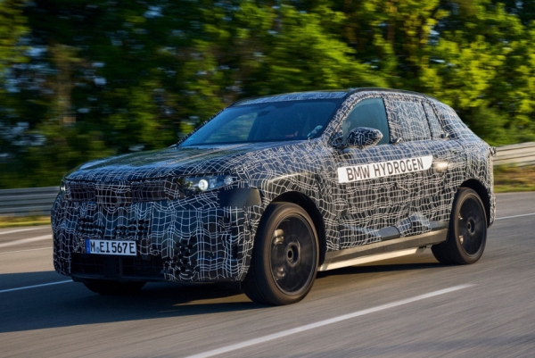 Новый BMW X5: первые официальные фотографии Новый BMW X5: первые официальные фотографии