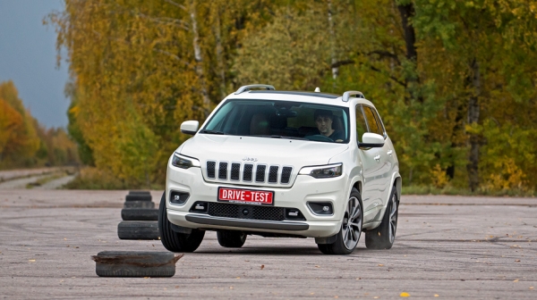 Прикрываем Jeep Compass обновлённым Cherokee