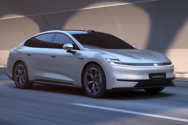 Компания Changan представила лифтбек Qiyuan A06