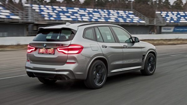 Разгоняем BMW X3 M, Jaguar F-Pace SVR и Range Rover Velar с V8 Разгоняем BMW X3 M, Jaguar F-Pace SVR и Range Rover Velar с V8