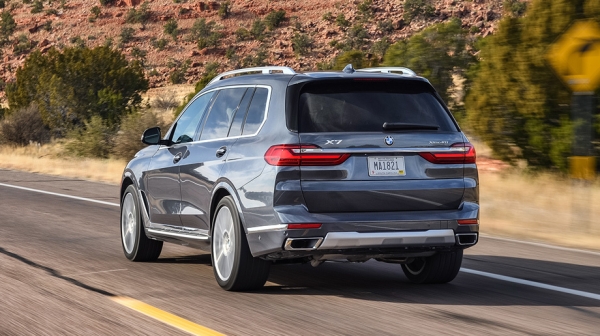 Покоряем Америку при помощи флагманского кроссовера BMW X7 Покоряем Америку при помощи флагманского кроссовера BMW X7