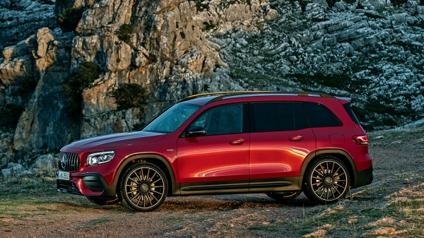 Ощущаем дух Гелика в кроссовере Mercedes-Benz GLB Ощущаем дух Гелика в кроссовере Mercedes-Benz GLB