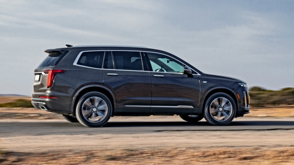 Пылим по&nbsp;марокканским дорогам на&nbsp;кроссовере Cadillac XT6