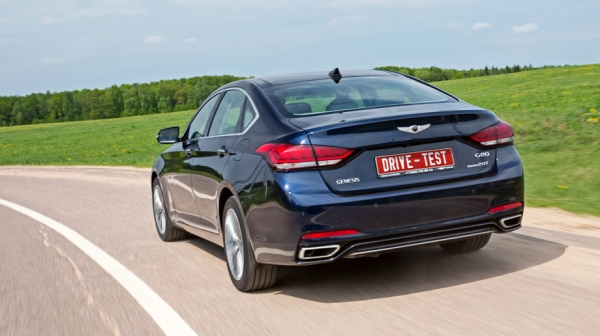 Пересаживаемся из&nbsp;дорогого седана Genesis&nbsp;G80 в&nbsp;Kia К900