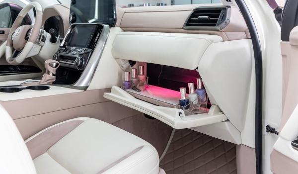 Концепт Lexus Glam LX: гримерка на колесах Концепт Lexus Glam LX: гримерка на колесах