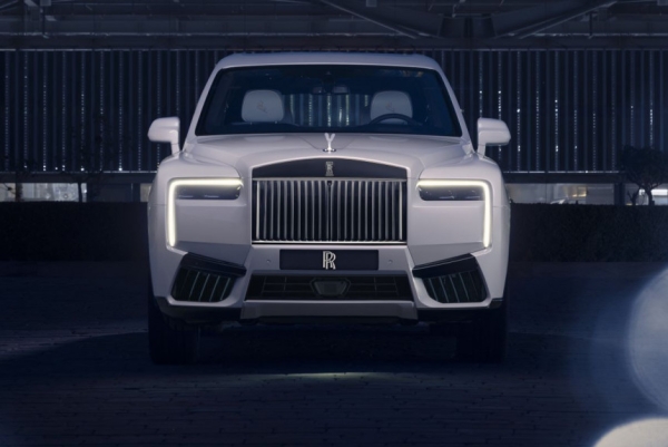 Rolls-Royce Cullinan Cosmos: в далекой-далекой галактике Rolls-Royce Cullinan Cosmos: в далекой-далекой галактике