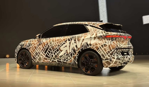 Хэтчбек Cupra Raval станет первенцем нового семейства