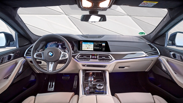 Безошибочно определяем в&nbsp;темноте кроссовер BMW X6