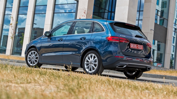 Проводим время с компактвэном Mercedes-Benz B 200 Проводим время с компактвэном Mercedes-Benz B 200
