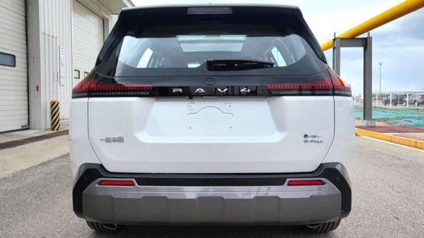 На подходе обновленная Toyota Corolla и RAV4 для Китая