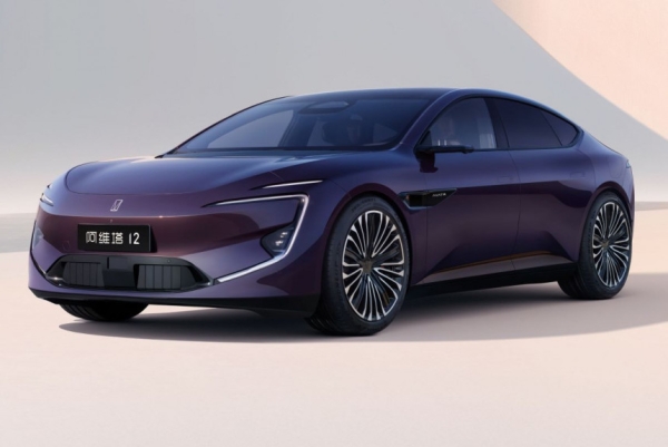 Седан Avatr 12 станет второй моделью бренда в России Седан Avatr 12 станет второй моделью бренда в России