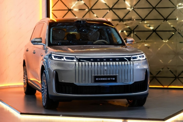 Для России анонсирован гибридный кроссовер Exeed ET8 Для России анонсирован гибридный кроссовер Exeed ET8