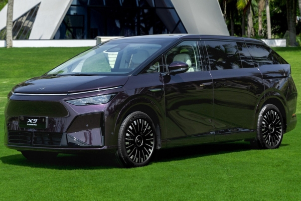 Гибридный минивэн Xpeng X9 пообещал дальность хода свыше 1600 км Гибридный минивэн Xpeng X9 пообещал дальность хода свыше 1600 км