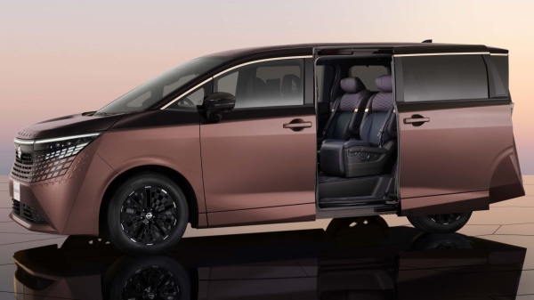 Показан минивэн Nissan Elgrand четвертого поколения