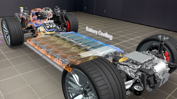 Porsche Cayenne Electric: новые фото и подробности о батарее