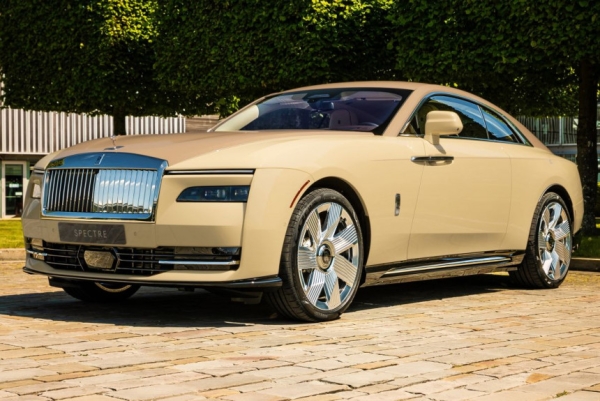 Уникальный Rolls-Royce Spectre Bailey: щенячий восторг Уникальный Rolls-Royce Spectre Bailey: щенячий восторг