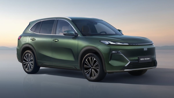Гибрид Geely EX5 EM-i для России: новые подробности