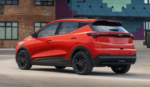 Электрический Chevrolet Bolt вернулся обновленным Электрический Chevrolet Bolt вернулся обновленным