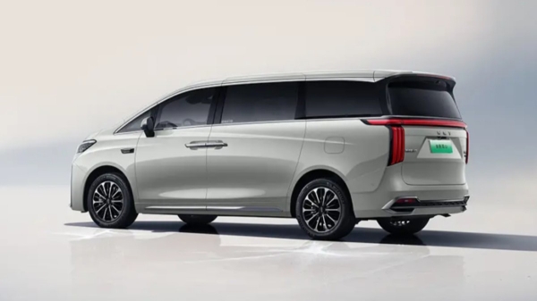 Минивэн Wey Gaoshan 7 (Wey 80) обрел новый салон Минивэн Wey Gaoshan 7 (Wey 80) обрел новый салон