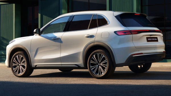 Гибрид Geely EX5 EM-i для России: новые подробности