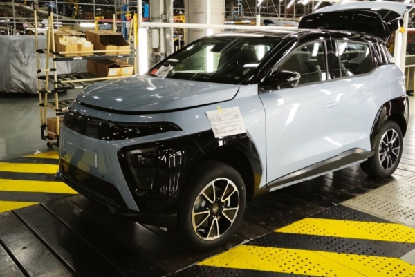 Собран первый конвейерный электромобиль Атом Собран первый конвейерный электромобиль Атом