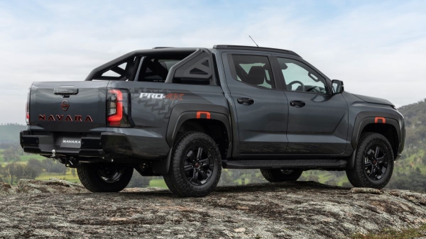 Новый Nissan Navara перешел на технику Mitsubishi L200 Новый Nissan Navara перешел на технику Mitsubishi L200