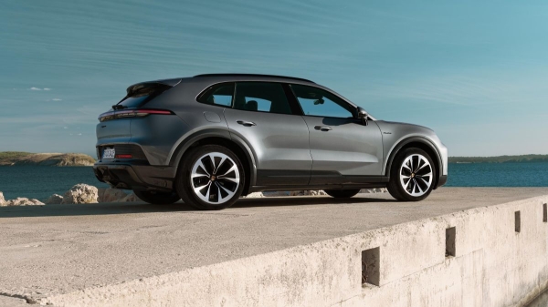 Новый Porsche Cayenne Electric полностью рассекречен