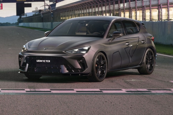Лимитированный хот-хэтч Cupra Leon VZ и спецверсия VZ TCR: испанский экстрим 