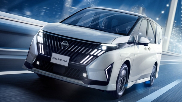 Обновленный минивэн Nissan Serena: новый облик за доплату