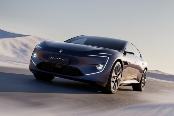 До России добрался седан Avatr 12: версии и цены