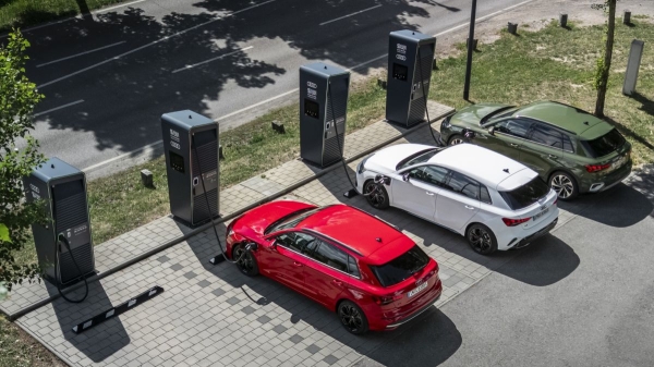 Немецкие премиум-марки в 2025 году: продолжение падения