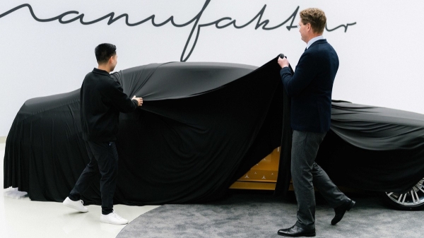 Обновленный Mercedes-Benz S-класса: первые подробности и дата премьеры