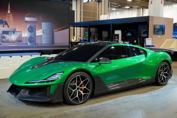 Производитель пылесосов Dreame показал сразу три суперкара