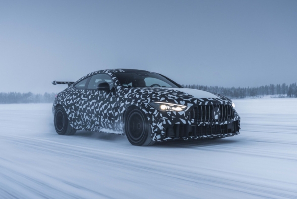 Особый Mercedes-AMG CLE станет второй моделью из семейства Mythos Особый Mercedes-AMG CLE станет второй моделью из семейства Mythos