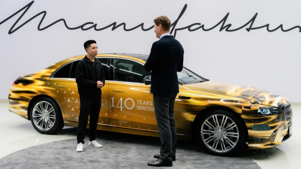 Обновленный Mercedes-Benz S-класса: первые подробности и дата премьеры