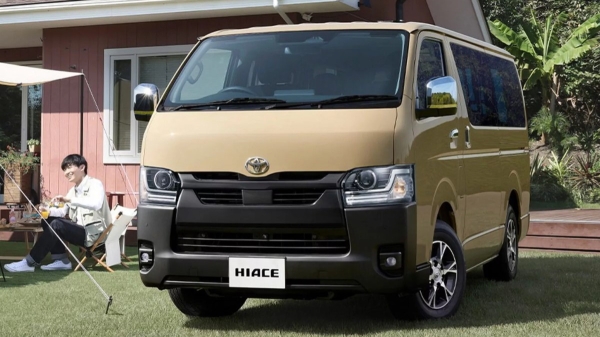 В Японии представлена в очередной раз обновленная Toyota Hiace