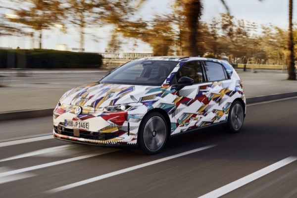 Электрокар Volkswagen ID. Polo: физические кнопки и приборы в ретростиле