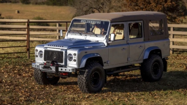 Доработанный Land Rover Defender обрел имя Arvon и негуманный ценник 